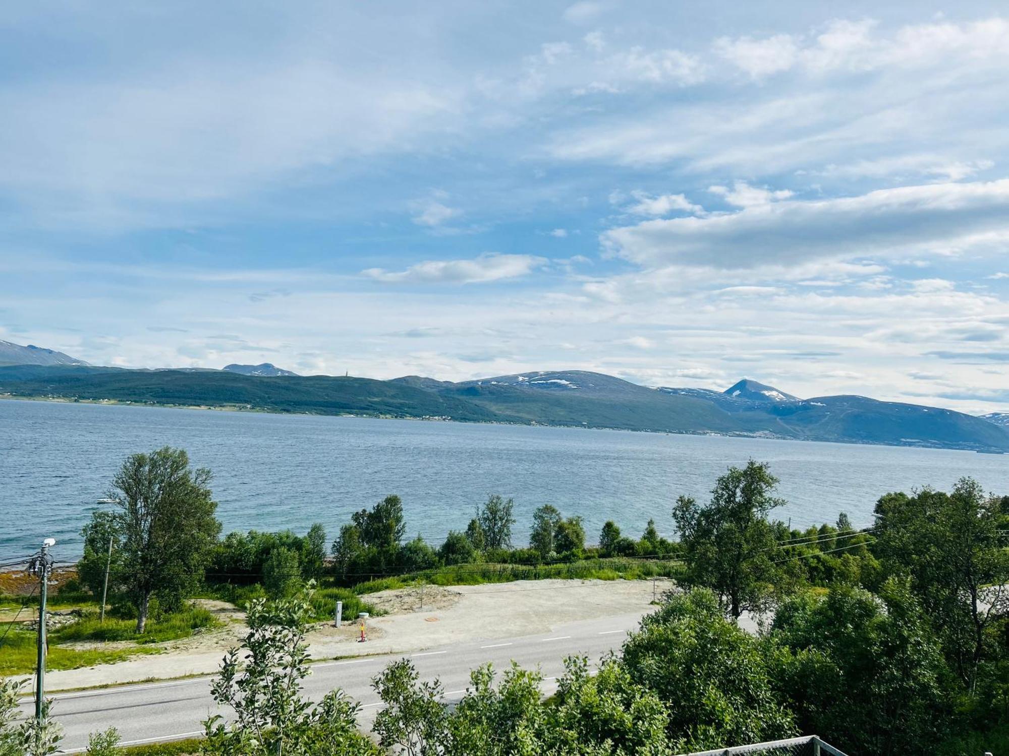 Apartment In Tromso With Sea And Mountain View Ngoại thất bức ảnh